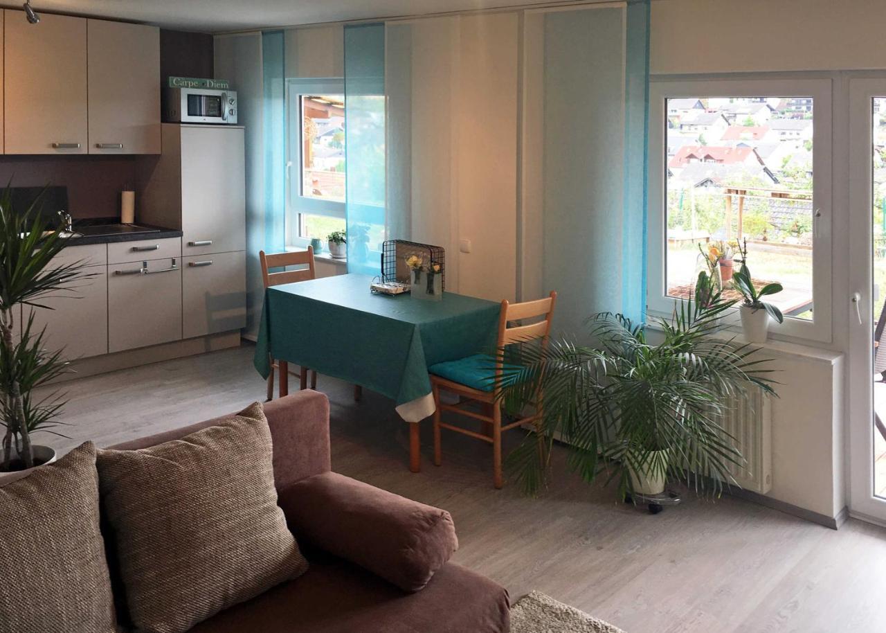 Ferienwohnung Im Paradies Momlingen 외부 사진